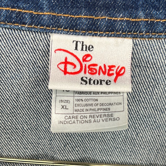 Nostalgic Disney Delight: Disney Store Millennium 2000 Denim Jacket - Picture 5 of 6